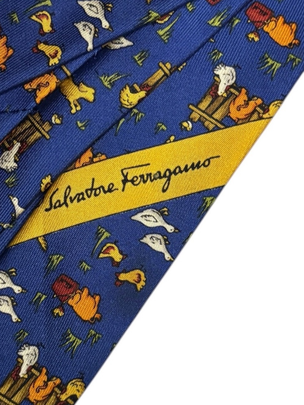SALVATORE FERRAGAMO silk tie